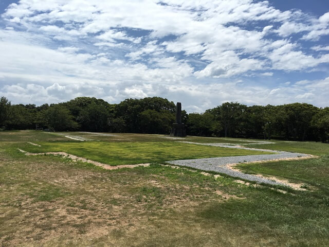 天守台から本丸を見た